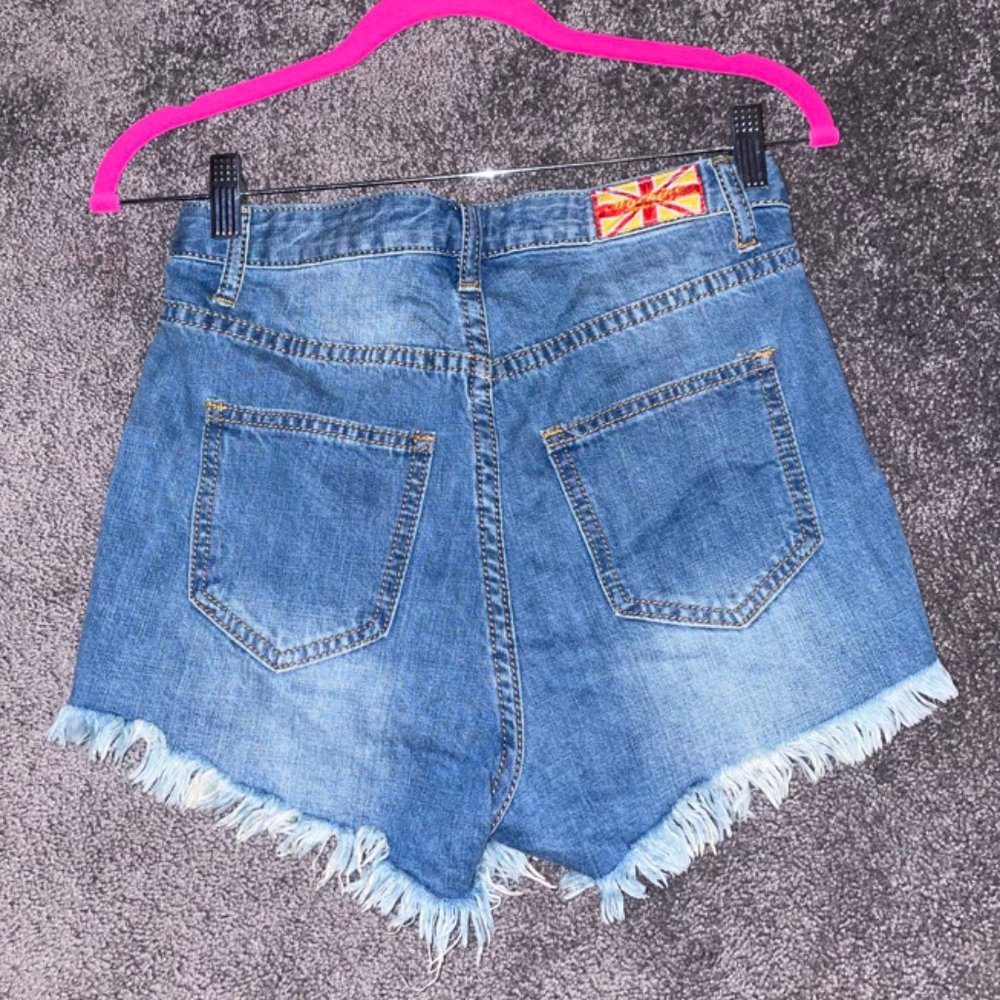 Machine Ripped Jean Shorts - Picture 3 of 4